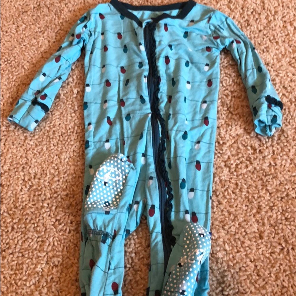 Kickee Christmas ruffle zipper footie 18-24 months